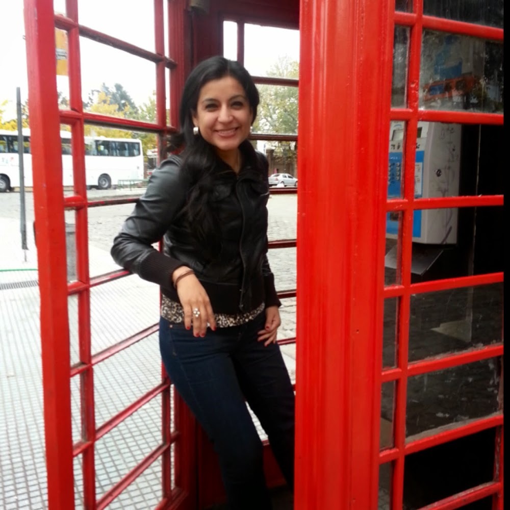 Meet your Posher, Cinthya